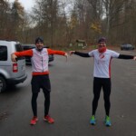 Der Abstand wird auch auf dem Parkplatz eingehalten